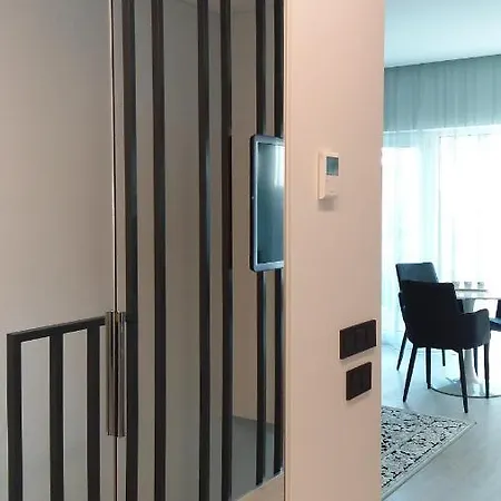 New J&R Apartment Near Girstutis, Free Private Parking & Self Check-In Kaunas Exterior foto