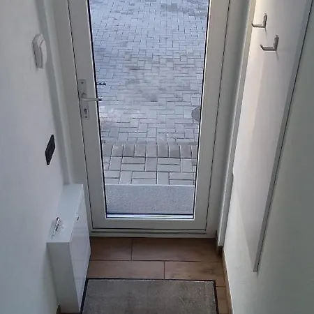 New J&R Apartment Near Girstutis, Free Private Parking & Self Check-In Kaunas Exterior foto