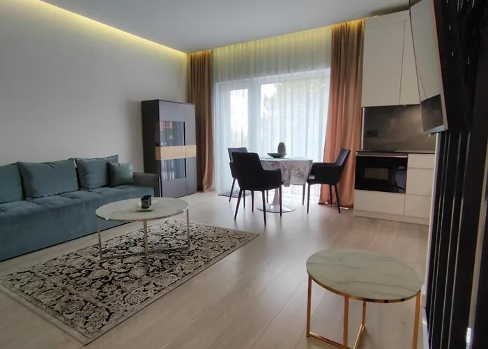 New J&R Apartment Near Girstutis, Free Private Parking & Self Check-In