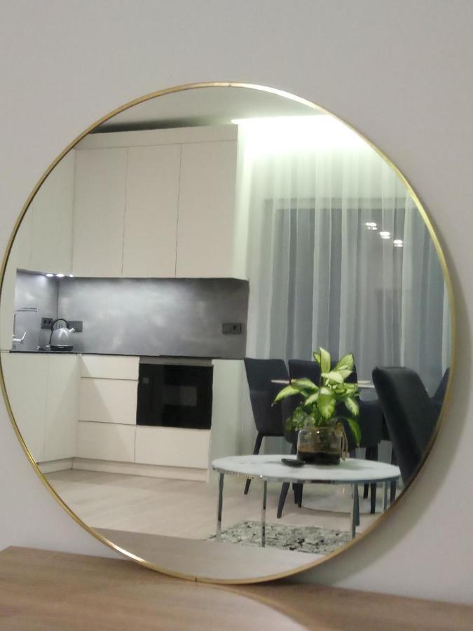 New J&r Near Girstutis, Free Private Parking & Self Check-in Apartment Kaunas