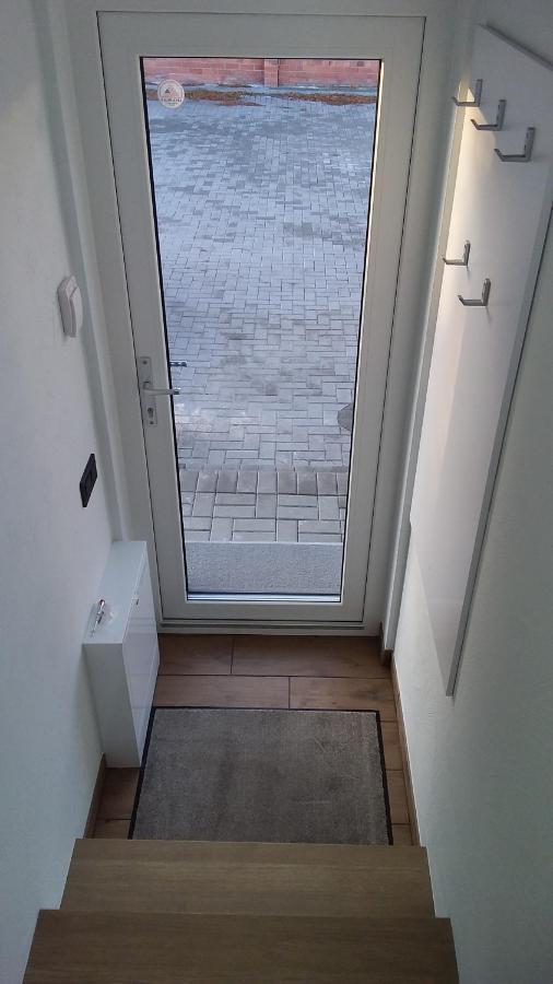 New J&r Near Girstutis, Free Private Parking & Self Check-in Apartment *