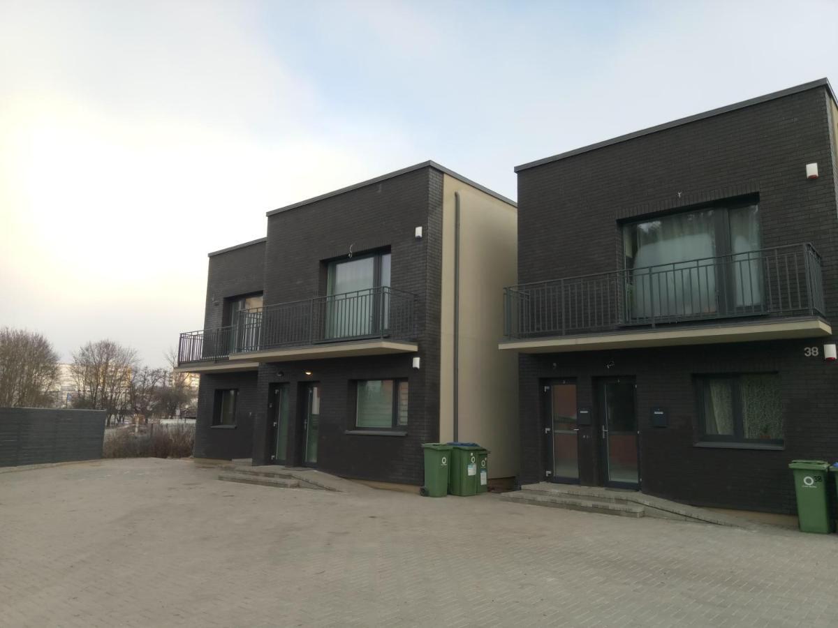 Apartment New J&r Near Girstutis, Free Private Parking & Self Check-in Kaunas